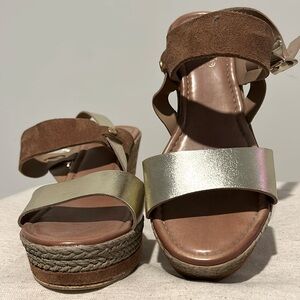 Coach Wedges
